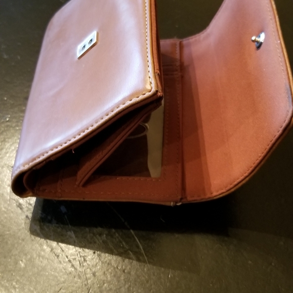 Liz Claiborne Wallet - Picture 2 of 4